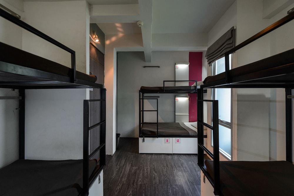 旅馆 Cheqinn - Sukhumvit 4 Nana Plaza 曼谷