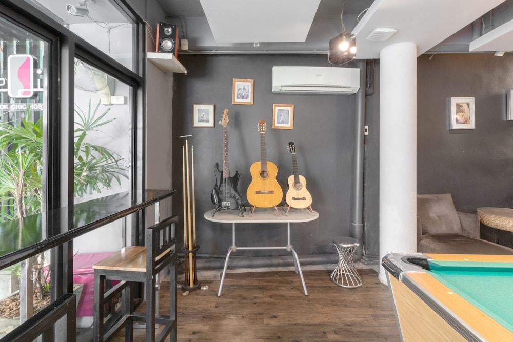 旅馆 Cheqinn - Sukhumvit 4 Nana Plaza